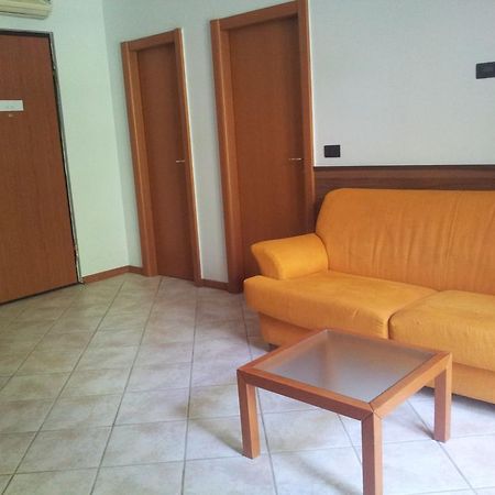 Residence Yezeguelian Ереван Экстерьер фото